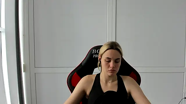 Emma starrs  online show from July 14, 11:49 am
