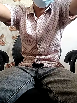 Snapshot of BlackkCrab chatting on May 16, 7:38 am BlackkCrab online show from May 16, 7:38 am