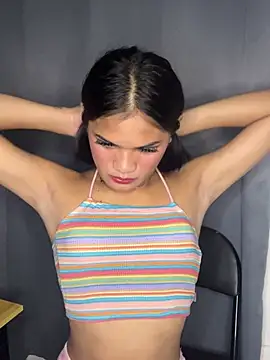Snapshot of fuckingkeysha chatting on July 5, 4:25 pm fuckingkeysha online show from July 5, 4:25 pm