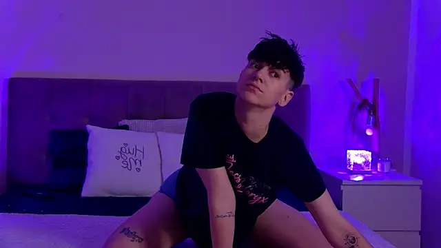 JessyAdoryx online show from May 28, 12:57 pm