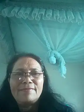 Vieekee online show from May 23, 2:39 am