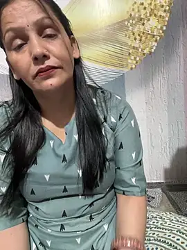 simmy14321 online show from July 10, 7:12 am
