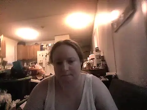 Snapshot of KittyKat40 chatting on May 11, 12:38 am KittyKat40 online show from May 11, 12:38 am