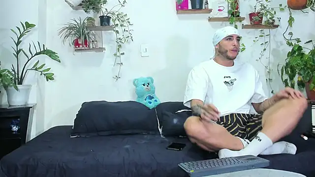 Snapshot of Adam_Borsalino chatting on May 30, 3:58 am Adam Borsalino online show from May 30, 3:58 am