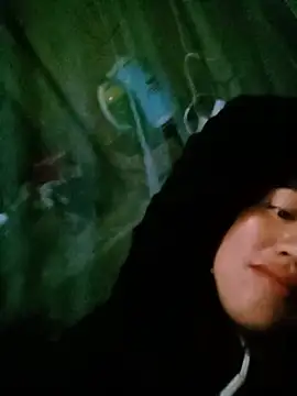 Snapshot of auro99 chatting on May 12, 4:31 am auro99 online show from May 12, 4:31 am