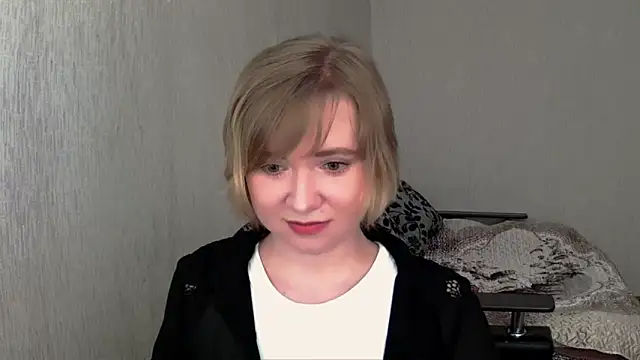 Snapshot of Ketrincold chatting on May 29, 8:45 am Ketrincold online show from May 29, 8:45 am