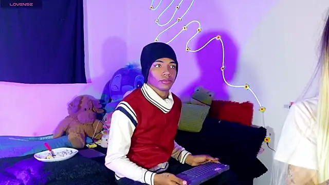 violeta E  online show from May 18, 4:29 am