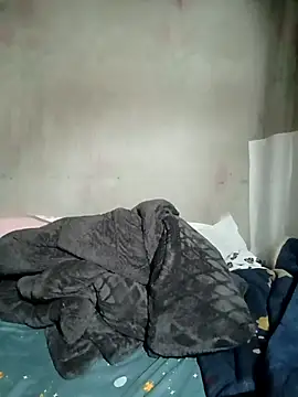 Snapshot of Kirix_adra chatting on July 15, 10:04 pm Kirix adra online show from July 15, 10:04 pm