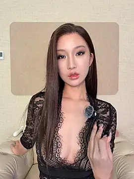 Snapshot of Beauti-vv chatting on June 1, 6:48 am Beauti-vv online show from June 1, 6:48 am