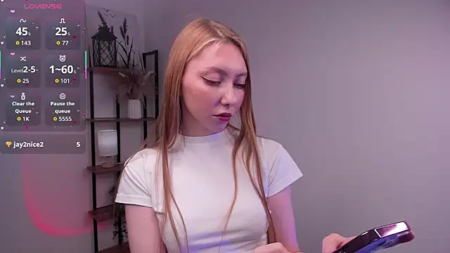 KristyStromain online show from May 20, 11:05 am