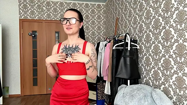 ElizbethLeban online show from May 20, 9:15 am