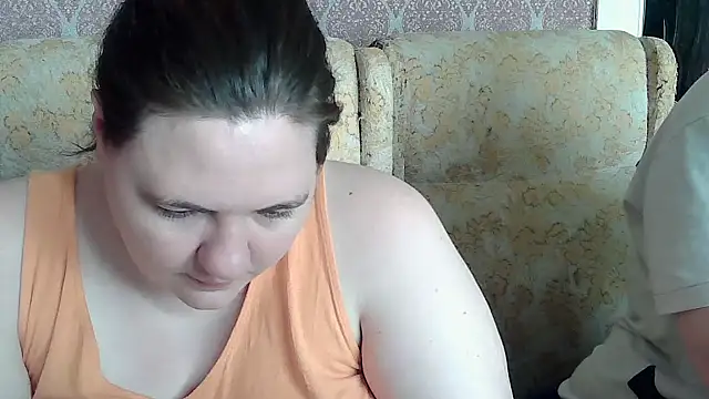 TiffanyLenee online show from May 19, 10:32 am