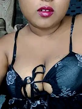 Snapshot of Rishwana77 chatting on July 10, 4:53 pm Rishwana77 online show from July 10, 4:53 pm