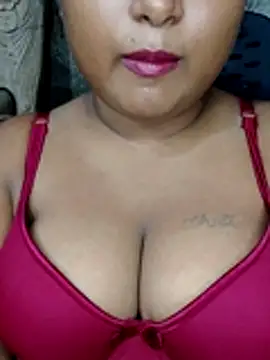 Snapshot of Rishwana77 chatting on July 13, 4:43 pm Rishwana77 online show from July 13, 4:43 pm
