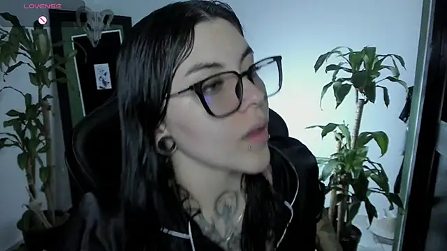 Snapshot of MissCharlottte_18 chatting on July 22, 5:32 am MissCharlottte 18 online show from July 22, 5:32 am