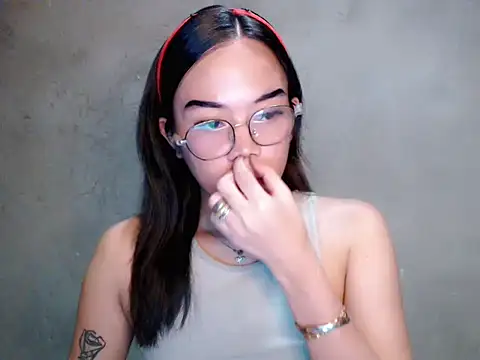 Snapshot of Urbabydollxxx chatting on July 8, 11:48 am Urbabydollxxx online show from July 8, 11:48 am