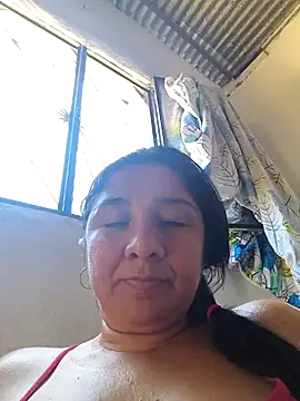 Snapshot of noemy-25 chatting on May 20, 4:46 pm noemy-25 online show from May 20, 4:46 pm