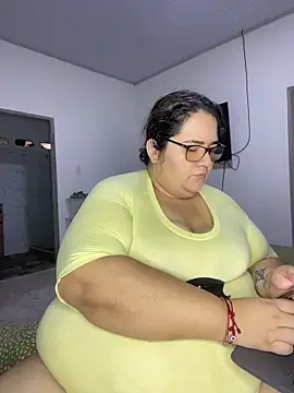 Snapshot of marianacooper1234 chatting on May 21, 4:14 pm marianacooper1234 online show from May 21, 4:14 pm
