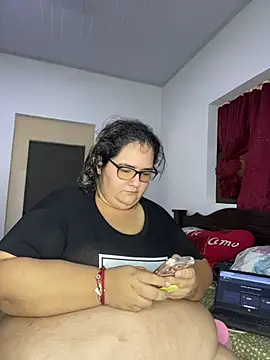Snapshot of marianacooper1234 chatting on May 23, 6:56 pm marianacooper1234 online show from May 23, 6:56 pm