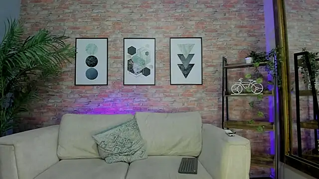 Snapshot of mike-collinss chatting on July 3, 7:09 pm mike-collinss online show from July 3, 7:09 pm