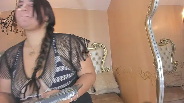 Snapshot of Ainoa_Ruiz chatting on May 26, 5:31 pm Ainoa Ruiz online show from May 26, 5:31 pm