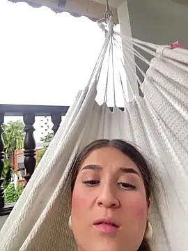 Snapshot of IsabelleMilan chatting on June 16, 11:07 pm IsabelleMilan online show from June 16, 11:07 pm