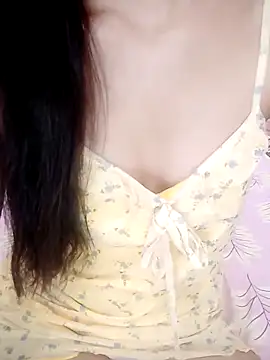 Snapshot of Ipho_girl chatting on June 10, 5:23 pm Ipho girl online show from June 10, 5:23 pm