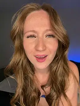 Snapshot of Freyastimeee chatting on June 14, 10:01 pm Freyastimeee online show from June 14, 10:01 pm