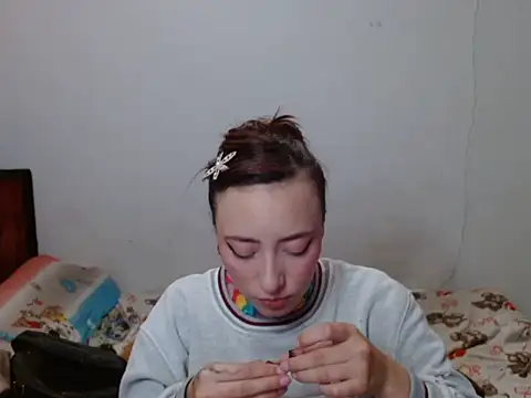 Snapshot of iris_ares_ chatting on May 15, 5:03 am iris ares online show from May 15, 5:03 am