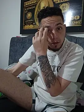Snapshot of jack_cherry_pieoficial chatting on May 24, 2:38 am jack cherry pieoficial online show from May 24, 2:38 am