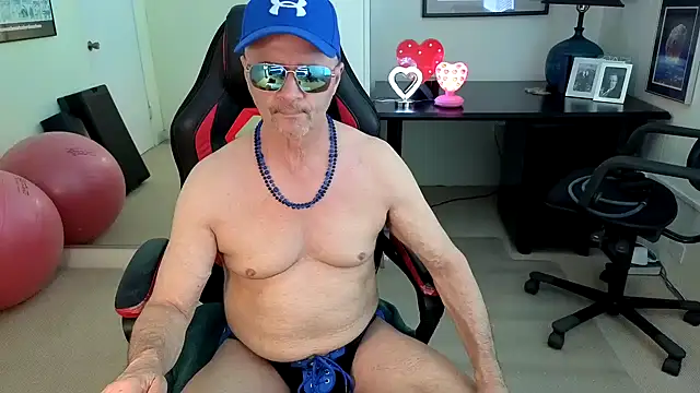 hotdadbod online show from September 19, 8:31 pm