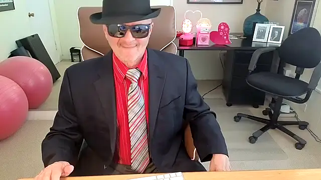 hotdadbod online show from March 6, 9:44 pm