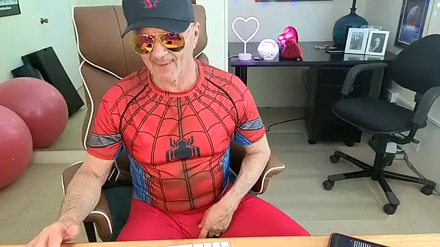 hotdadbod online show from April 10, 9:41 pm