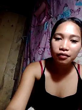 Snapshot of hottie_zaira chatting on May 13, 2:03 pm hottie zaira online show from May 13, 2:03 pm