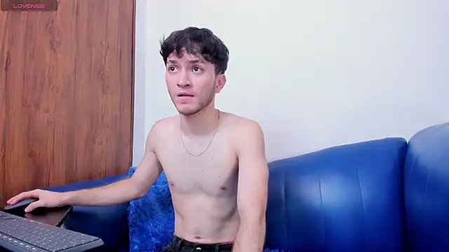 kavencastro online show from May 19, 1:56 am