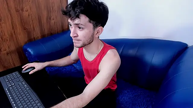 kavencastro online show from May 21, 3:35 am