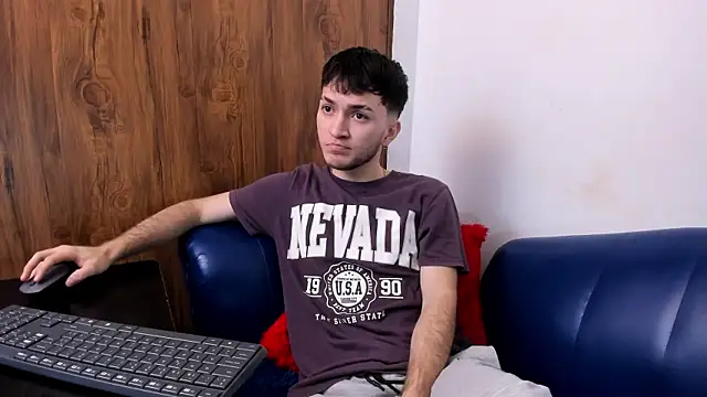 kavencastro online show from May 28, 2:09 am