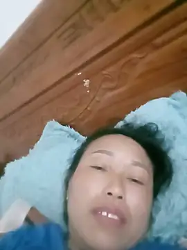 lili anhh online show from May 17, 8:16 pm