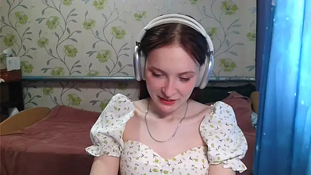 Snapshot of FlamingNinja chatting on May 27, 9:28 am FlamingNinja online show from May 27, 9:28 am