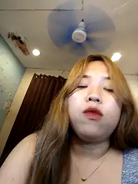 Snapshot of Anne_licous chatting on May 20, 6:14 pm Anne licous online show from May 20, 6:14 pm