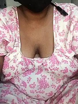 Snapshot of salonibaby12 chatting on May 29, 7:56 pm salonibaby12 online show from May 29, 7:56 pm