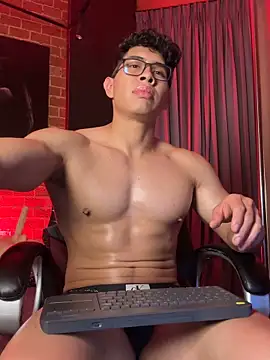 GrayAndrews online show from May 30, 11:35 pm