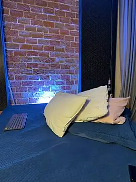 GrayAndrews online show from July 7, 12:02 am