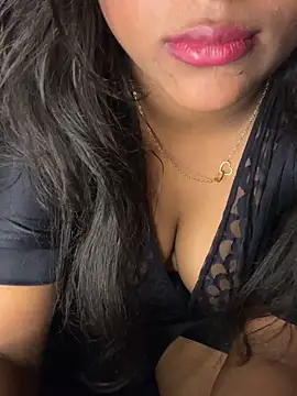 Snapshot of shivani099 chatting on May 21, 10:17 pm shivani099 online show from May 21, 10:17 pm