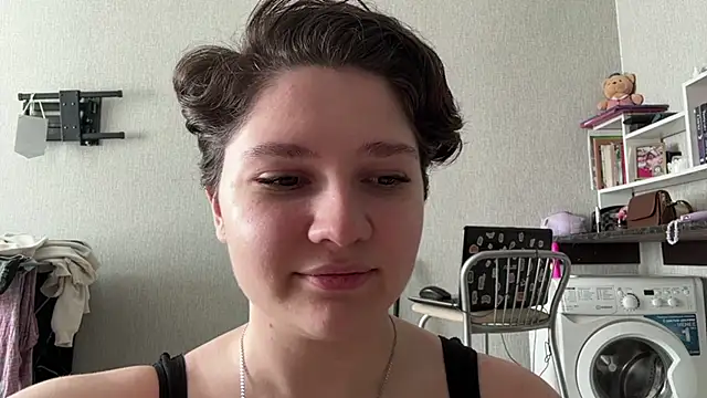 LizCumens online show from May 15, 11:12 pm