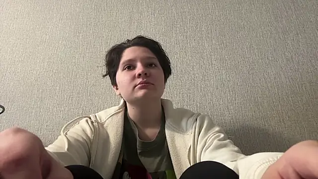 LizCumens online show from May 25, 12:38 am