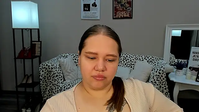 Snapshot of DianaKristol chatting on May 17, 5:31 pm DianaKristol online show from May 17, 5:31 pm