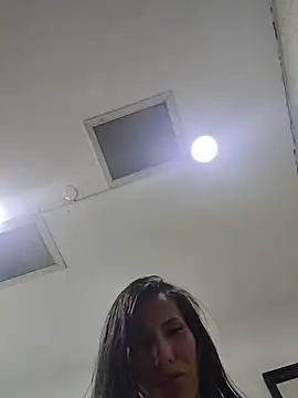 Annitarogers  online show from May 21, 3:57 am