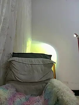 huangjialipao0007 online show from August 7, 1:18 am