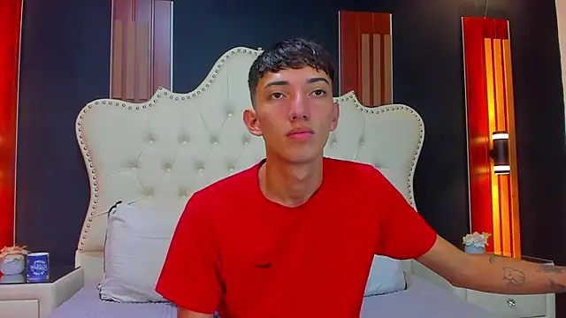 MichaelVasquex online show from May 16, 12:15 pm
